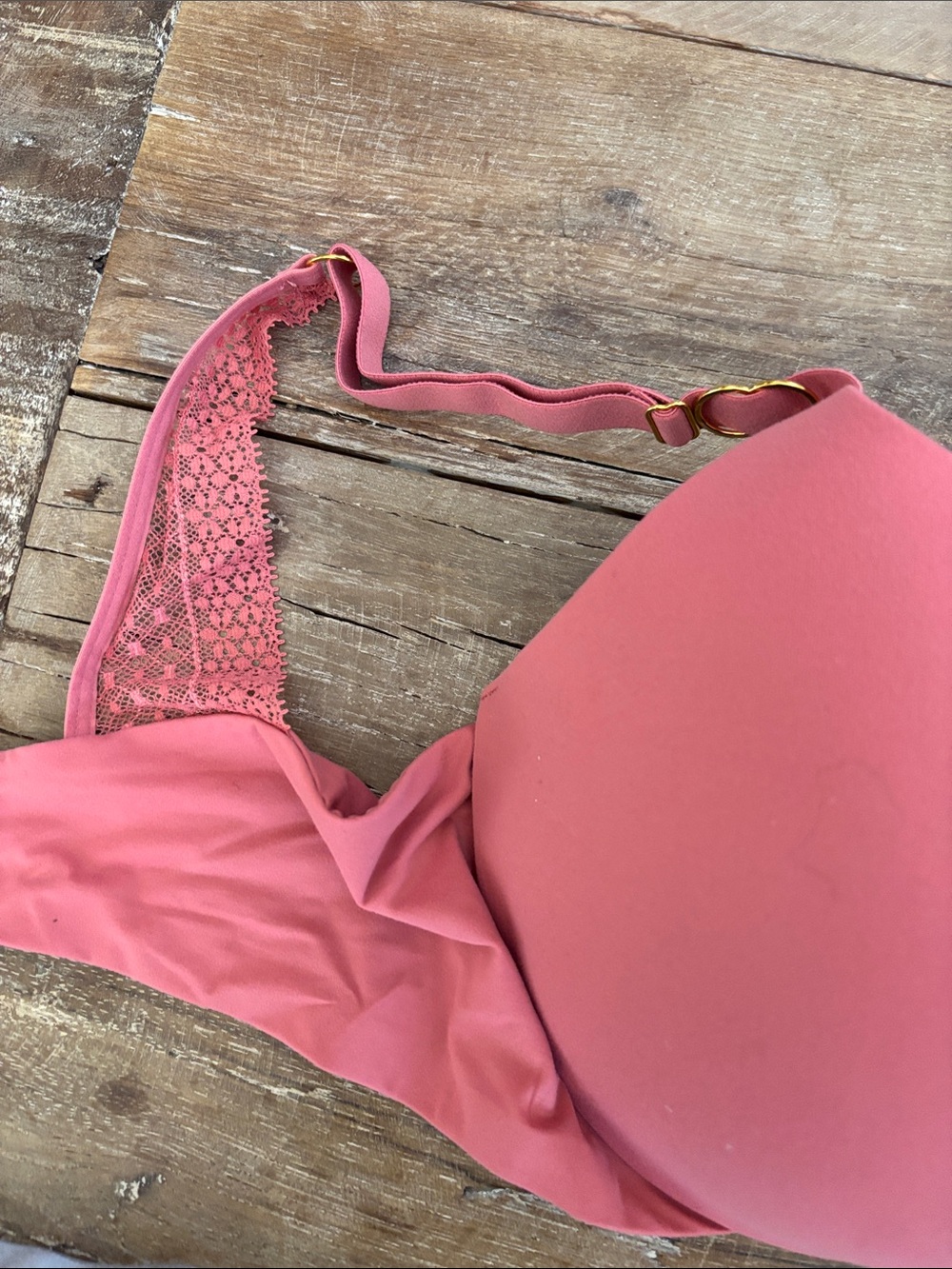 Victoria’s Secret bundle of 2 Bras - Picture 2 of 10